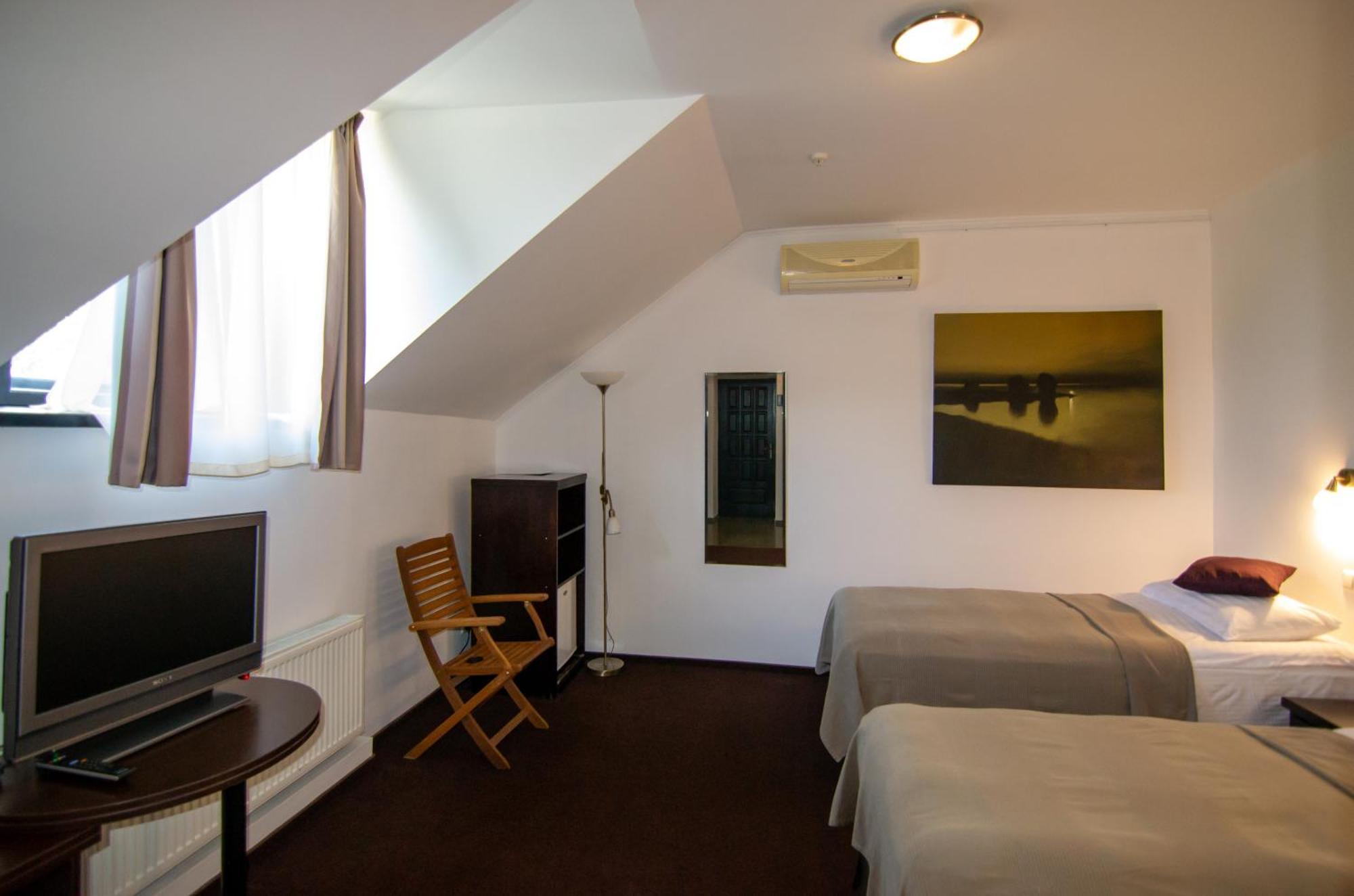 Knyazha Hora Hotel 카니브 객실 사진