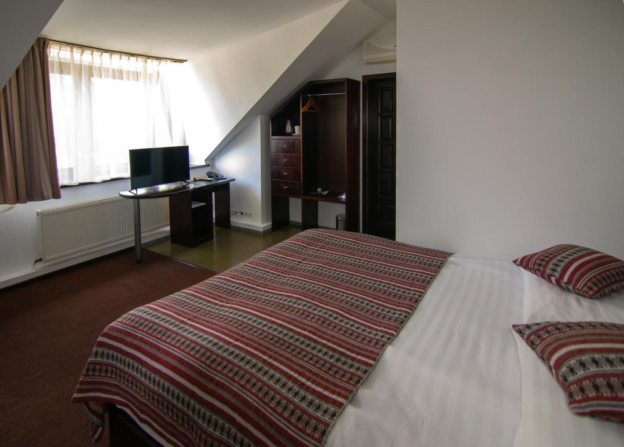 Knyazha Hora Hotel 카니브 객실 사진